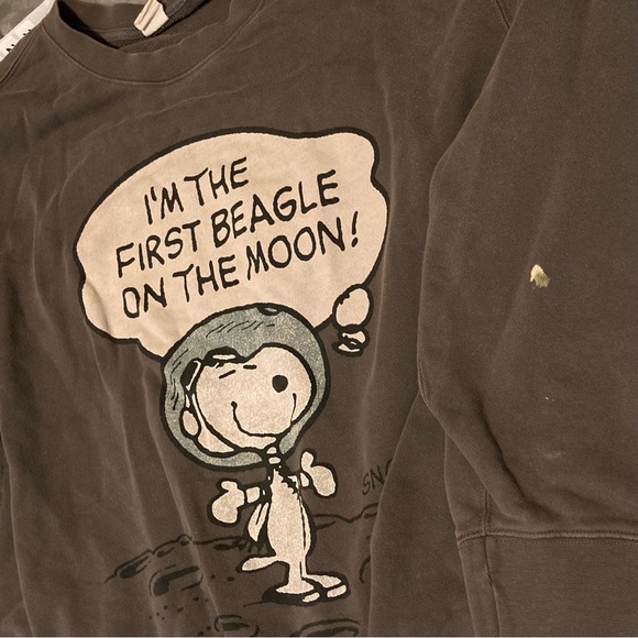 Peanuts Vintage Snoopy on the Moon Graphic Sweatshirt | 2013 | Peanuts × Uniqlo - Picture 5 of 7